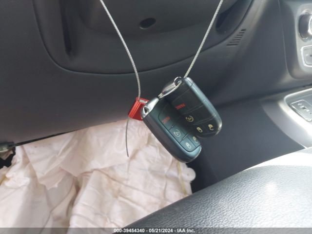 3C4NJCBBXLT147405 Jeep Compass Latitude Fwd