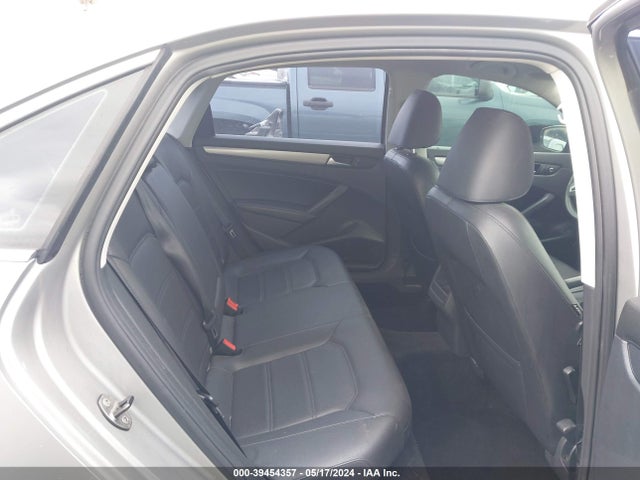 Volkswagen Passat 1.8t Wolfsburg Edition 2014 1VWAT7A39EC053960 Image 8