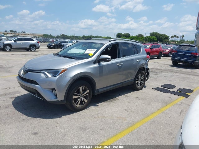 Toyota Rav4 Xle 2017 2T3RFREV7HW550737 Image 2