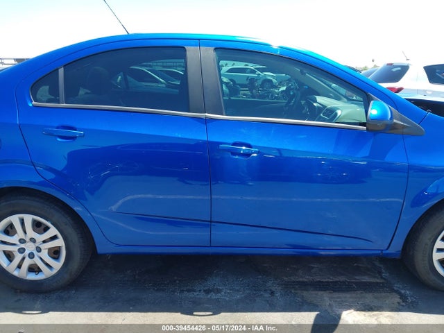 Chevrolet Sonic Ls Auto 2019 1G1JB5SB5K4126806 Image 13