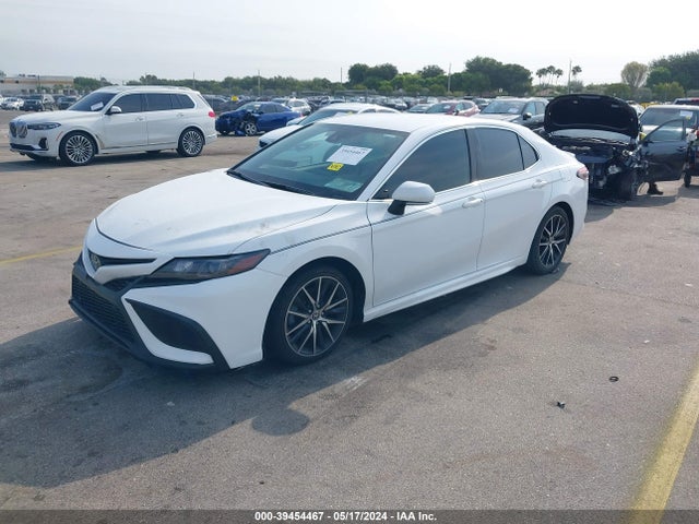 Toyota CAMRY SE 2022 4T1G11AK3NU637946 Image 2