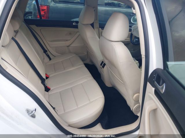 3VWPL7AJ9EM600801 Volkswagen Jetta Sportwagen 2.0l Tdi
