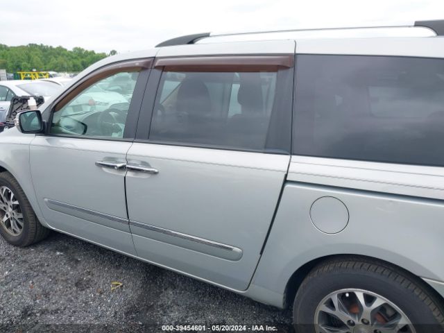 KNDMH4C79E6582520 KIA SEDONA EX