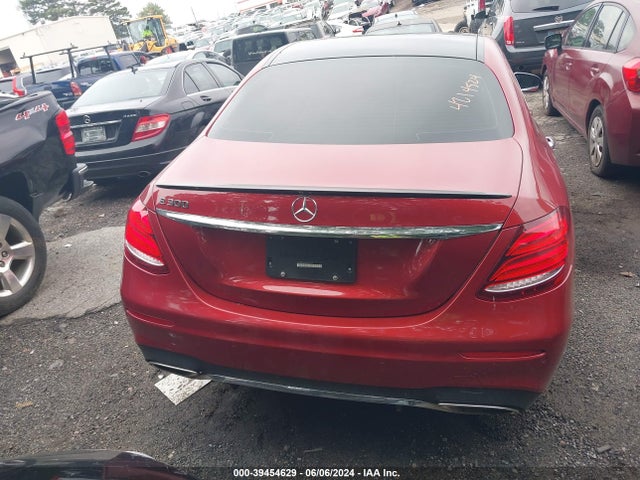 Mercedes-Benz E 300 2018 WDDZF4JB4JA377302 Image 16