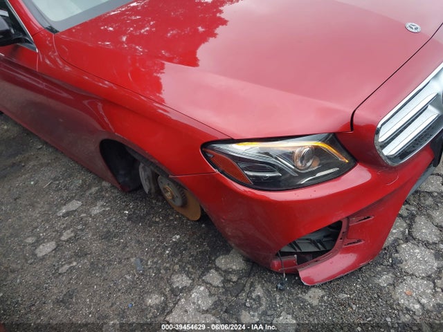 Mercedes-Benz E 300 2018 WDDZF4JB4JA377302 Image 6