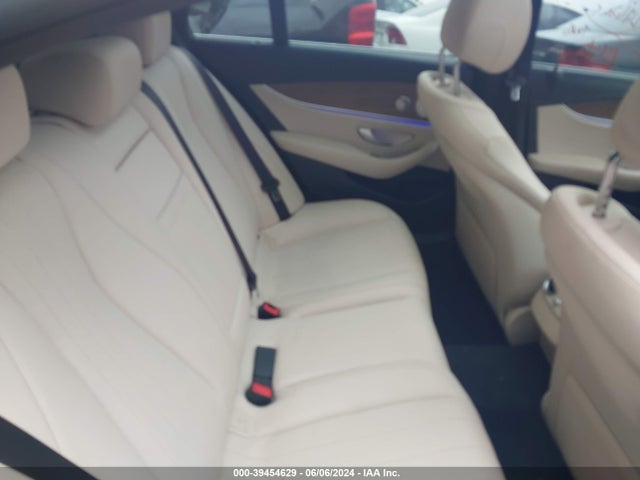 Mercedes-Benz E 300 2018 WDDZF4JB4JA377302 Image 8