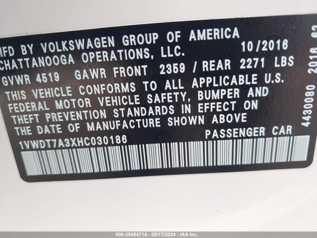 1VWDT7A3XHC030186 Volkswagen Passat 1.8t R-line