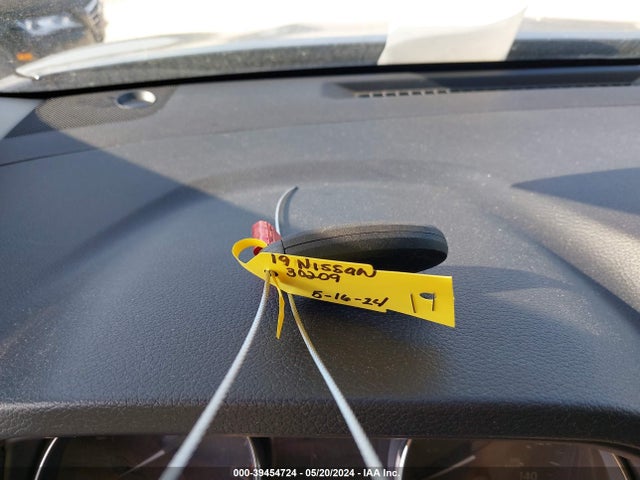 Nissan ROGUE SV 2019 KNMAT2MT3KP530209 Image 11