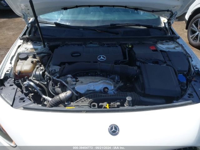 WDD3G4FBXKW020755 Mercedes-Benz A 220 4matic