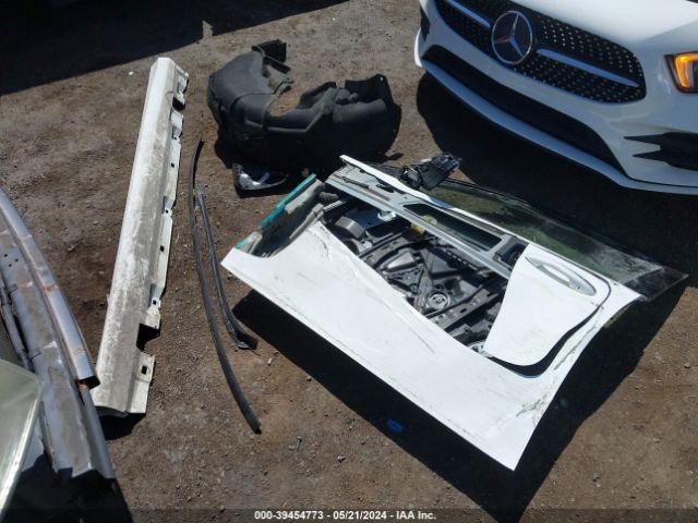WDD3G4FBXKW020755 Mercedes-Benz A 220 4matic