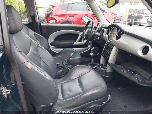 2005 MINI COOPER WMWRC33425TC58136 Photo 4