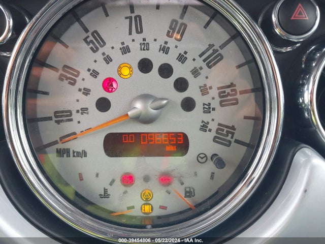 2005 MINI COOPER WMWRC33425TC58136 Photo 6