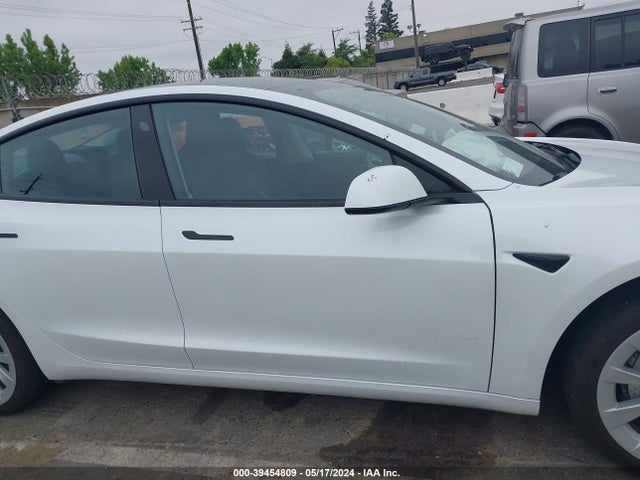 Tesla Model 3 Rear-wheel Drive 2022 5YJ3E1EA3NF143006 Image 13