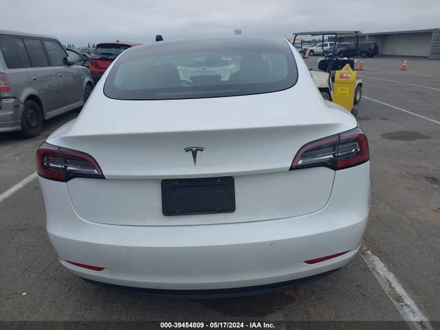 Tesla Model 3 Rear-wheel Drive 2022 5YJ3E1EA3NF143006 Image 16