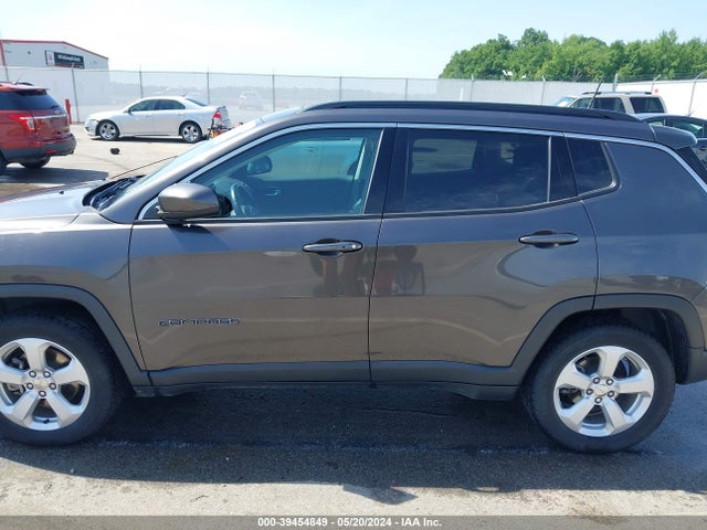 3C4NJCBB1HT669251 Jeep New Compass Latitude Fwd