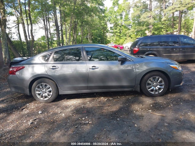 Nissan Altima 2.5 S 2018 1N4AL3AP2JC230508 Image 13