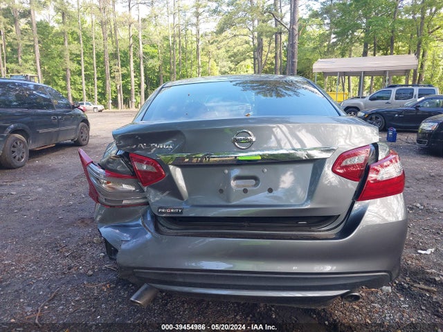 Nissan Altima 2.5 S 2018 1N4AL3AP2JC230508 Image 16