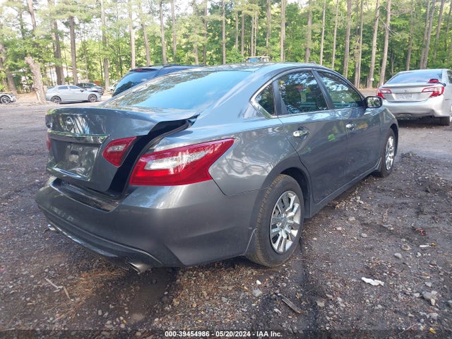 Nissan Altima 2.5 S 2018 1N4AL3AP2JC230508 Image 4