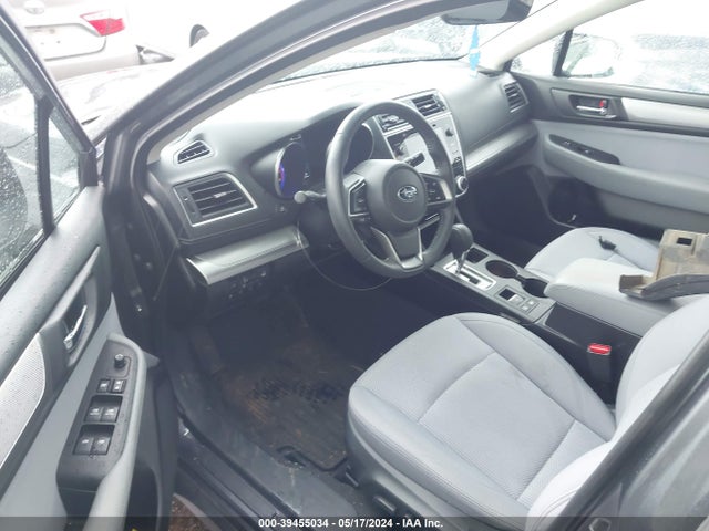 Subaru Outback 2.5i Premium 2018 4S4BSAHC4J3219790 Image 5