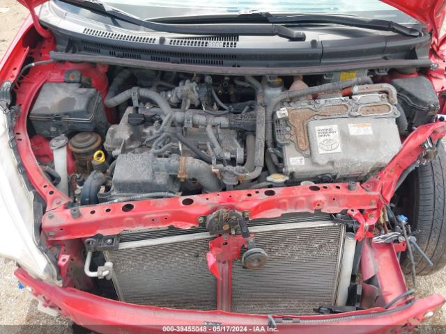 JTDKDTB32E1068274 Toyota Prius C One