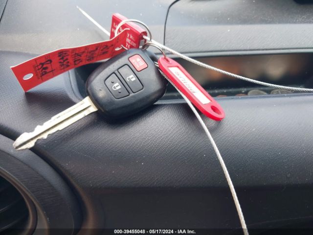 JTDKDTB32E1068274 Toyota Prius C One