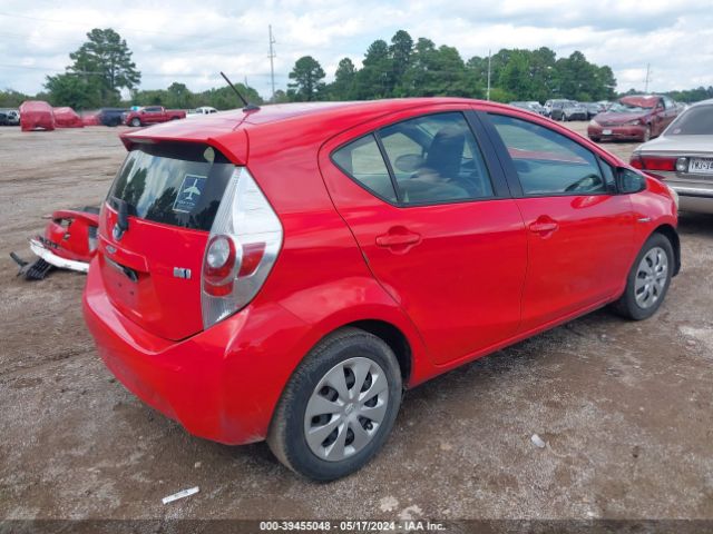 JTDKDTB32E1068274 Toyota Prius C One