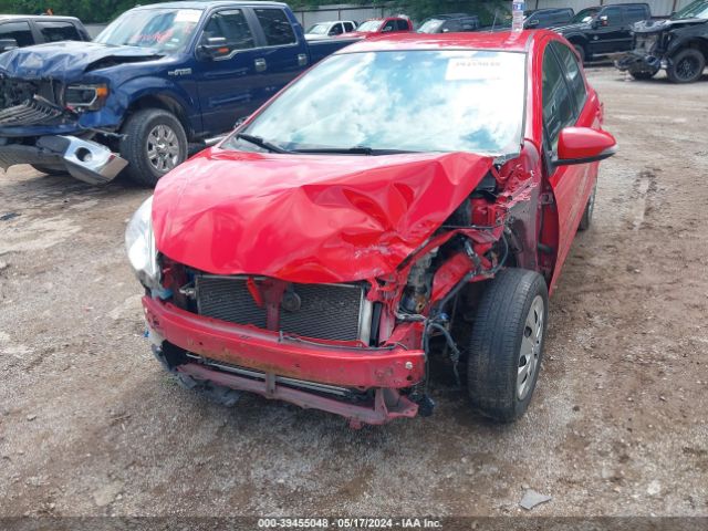 JTDKDTB32E1068274 Toyota Prius C One
