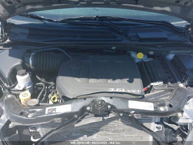2C4RC1CG3GR167093 Chrysler Town & Country Touring-l Anniversary Edition