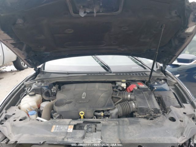 1LN6L9RP2J5603022 Lincoln Continental Reserve