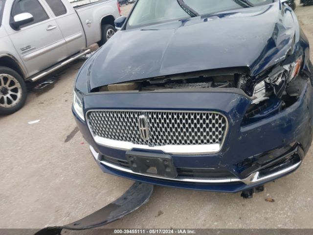 1LN6L9RP2J5603022 Lincoln Continental Reserve