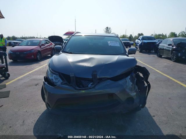 JN1BJ1CP3JW163862 Nissan Rogue Sport Sv