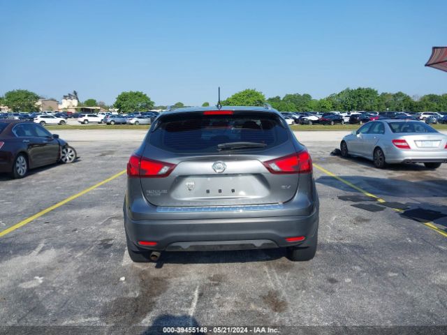 JN1BJ1CP3JW163862 Nissan Rogue Sport Sv