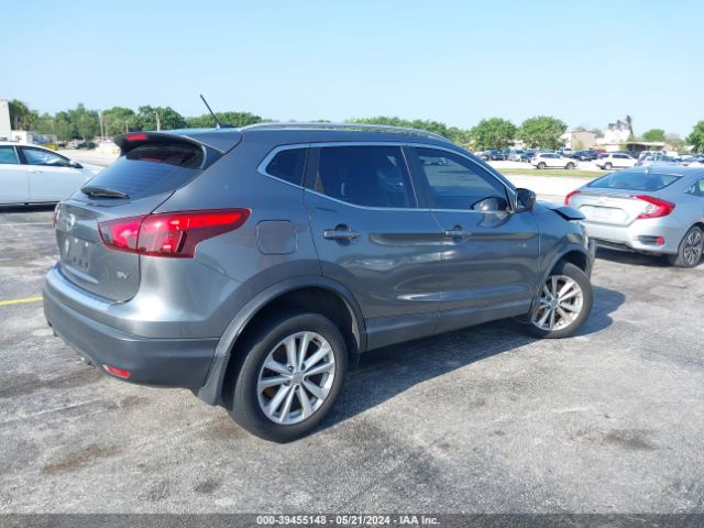 JN1BJ1CP3JW163862 Nissan Rogue Sport Sv