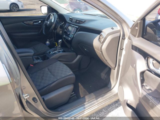 JN1BJ1CP3JW163862 Nissan Rogue Sport Sv
