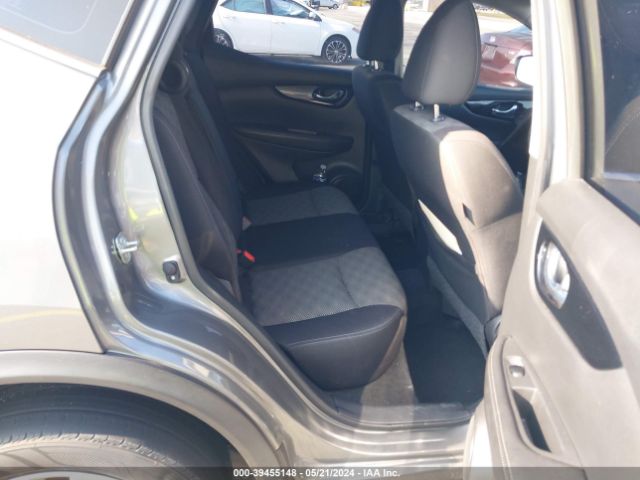 JN1BJ1CP3JW163862 Nissan Rogue Sport Sv