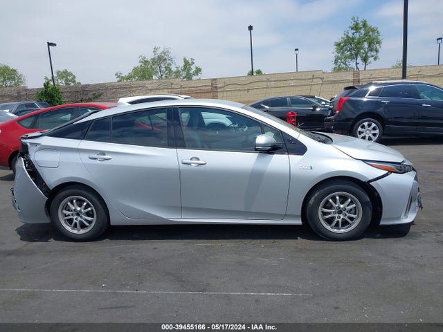 Toyota Prius Prime Premium 2017 JTDKARFP6H3039457 Image 14