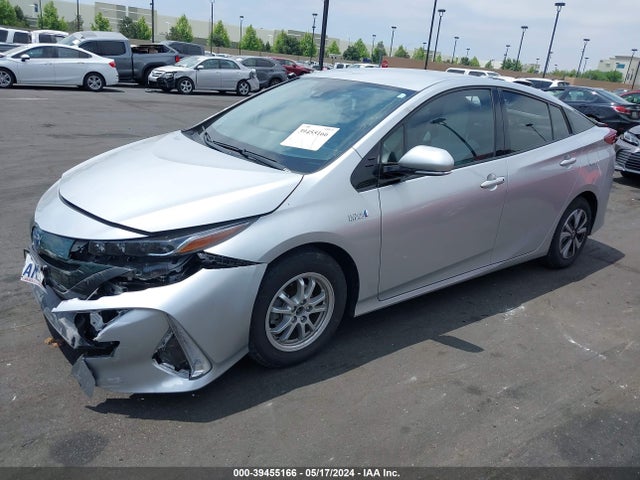 Toyota Prius Prime Premium 2017 JTDKARFP6H3039457 Image 2