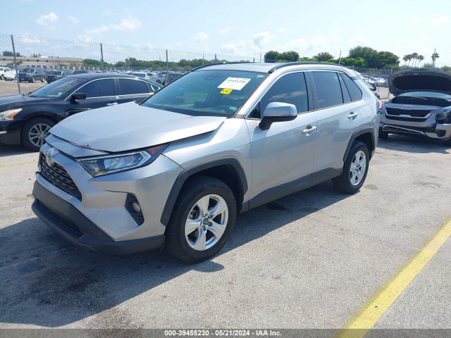 Toyota Rav4 Xle 2020 2T3W1RFV9LC077269 Image 2