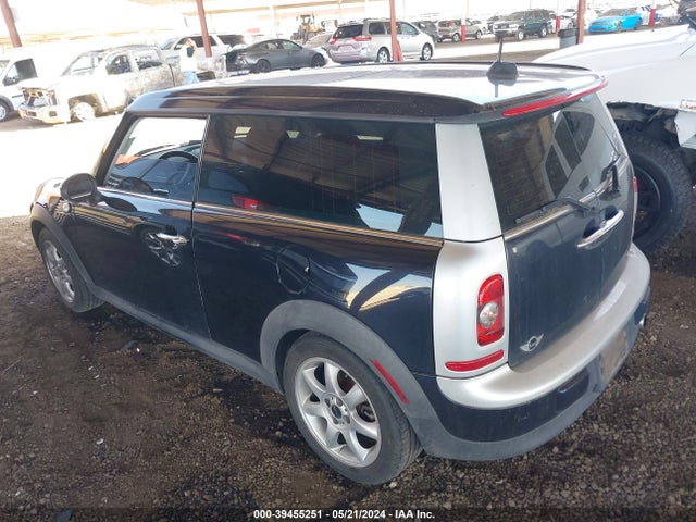 2008 MINI COOPER CLUBMAN WMWML33538TN68168 Photo 2