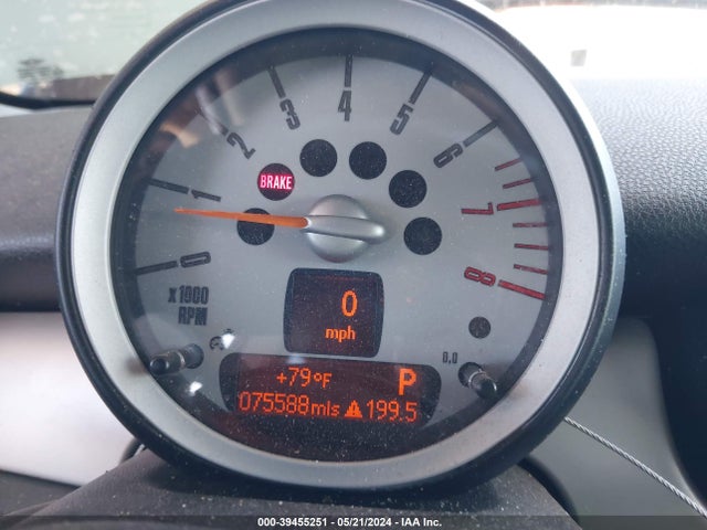 2008 MINI COOPER CLUBMAN WMWML33538TN68168 Photo 6