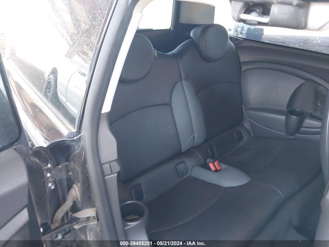 2008 MINI COOPER CLUBMAN WMWML33538TN68168 Photo 7