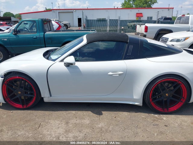 Porsche 911 Targa 4 Gts 2017 WP0BB2A91HS137136 Image 15