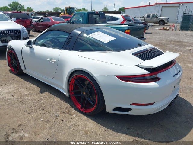 2017 PORSCHE 911 WP0BB2A91HS137136 Photo 2