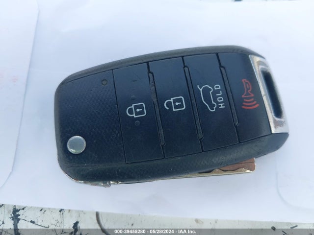 KIA Soul 2015 KNDJN2A20F7807622 Image 11