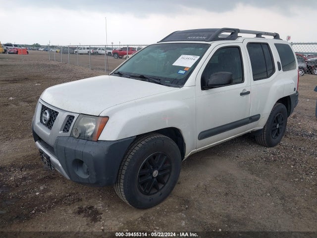 Nissan Xterra S 2014 5N1AN0NU2EN810897 Image 2