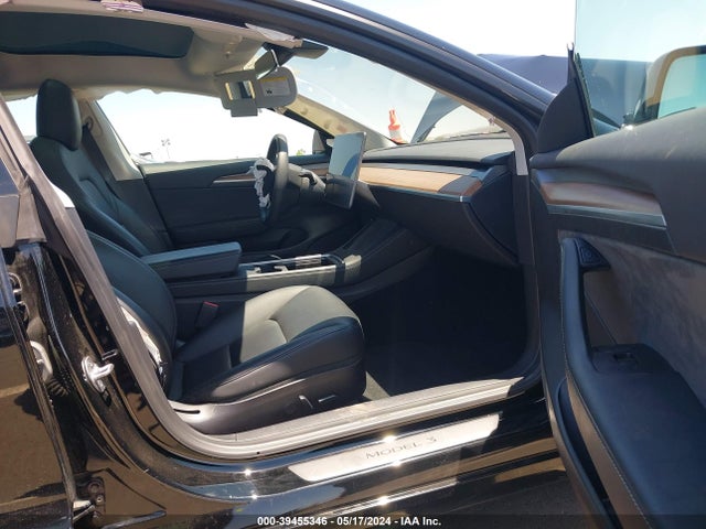 Tesla Model 3 Rear-wheel Drive 2022 5YJ3E1EA6NF333267 Image 5