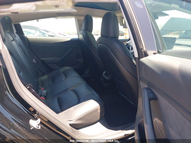 Tesla Model 3 Rear-wheel Drive 2022 5YJ3E1EA6NF333267 Image 8