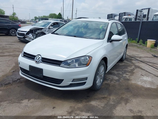 3VWC17AU2GM515848 Volkswagen Golf Sportwagen Tsi S 4-door