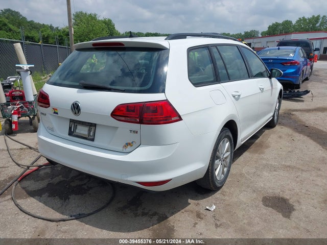 3VWC17AU2GM515848 Volkswagen Golf Sportwagen Tsi S 4-door