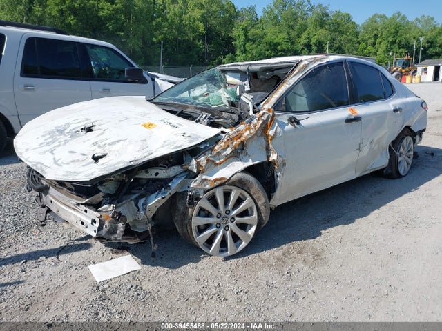 Toyota CAMRY LE 2020 4T1C11AK0LU396844 Image 2